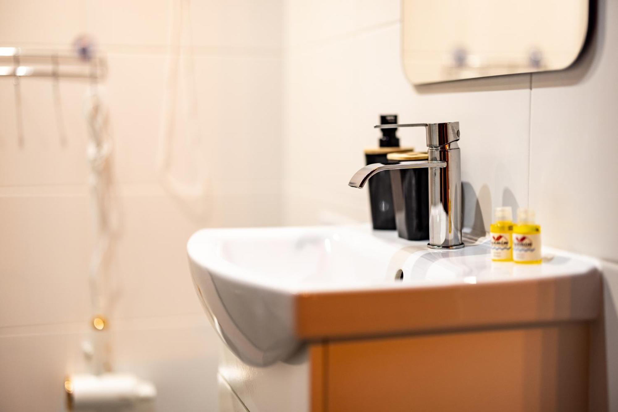 Agamim Hotel Mikołajki Екстериор снимка